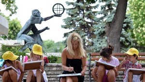 Противоречиви реакции за сурогатното майчинство