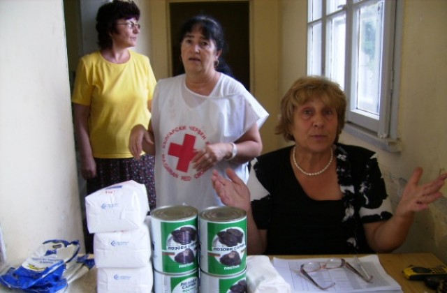 Раздават по над 25 кг продукти на човек от интервенционните запаси на ЕС