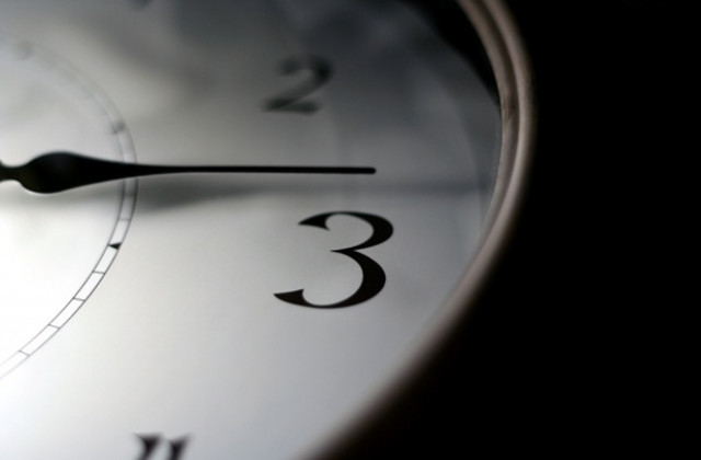 Връщаме стрелките с час назад