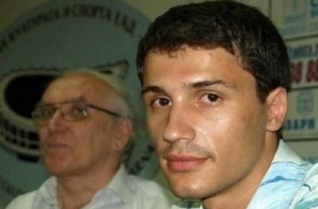 Чепаринов се класира за полуфиналите в Бастия