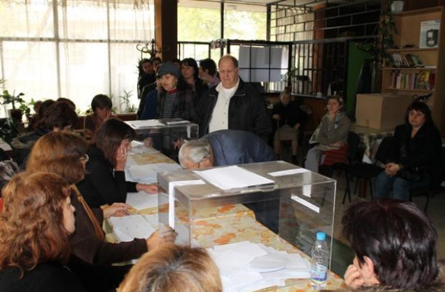 Изборният ден в Търговищка област започна нормално