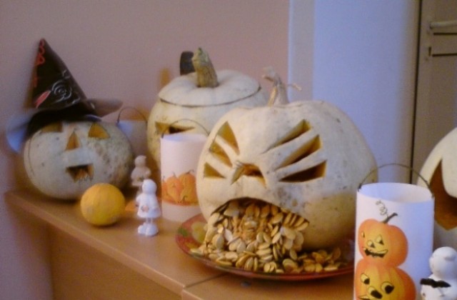 Хелоуин - ден за бал...без маски