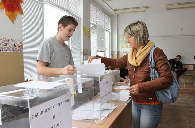 60,96% от гласувалите в София са подкрепили Плевнелиев и Попова