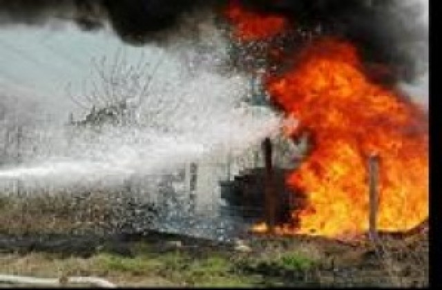 Овощна градина горя в село Долна Гращица