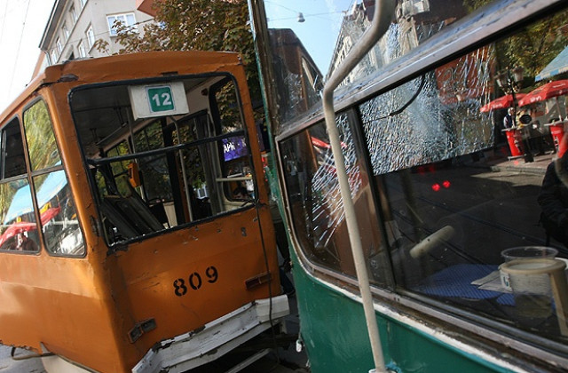 Уволниха ватманката, блъснала столична маршрутка