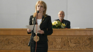 Таня Христова Символите на градоначалството отговорност отдаденост и целеустременост