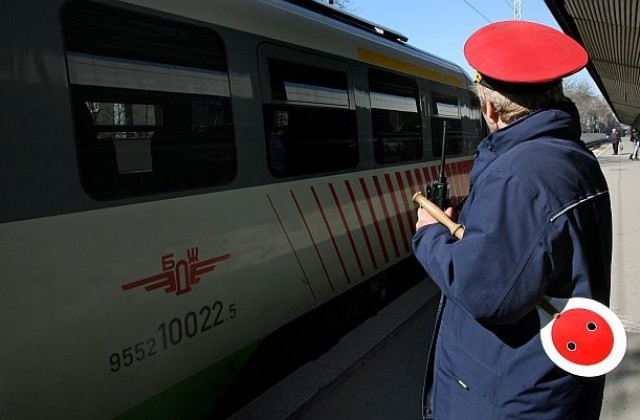 БДЖ ще съкращава служители, ще намалява влакове и ще повишава цени