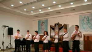 Варненчета с призови места на конкурс по тамбура