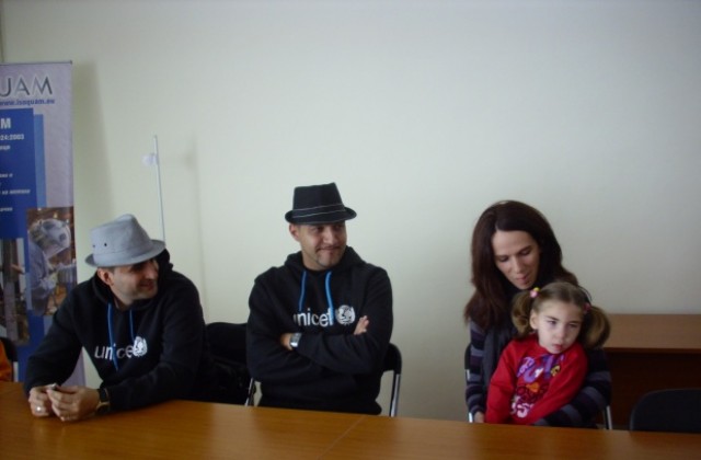 Румънеца и Енчев помагат на деца с церебрална парализа в юбилеен концерт