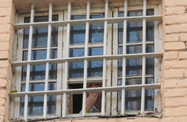 Тимошенко се движи трудно заради болки в гърба