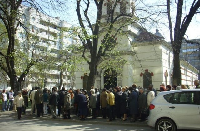 Над 10 000 именници на Архангеловден