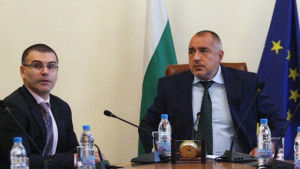 Минималната заплата става 290 лв на 1 май 2012а