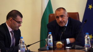 Минималната заплата става 290 лв от 1 май догодина