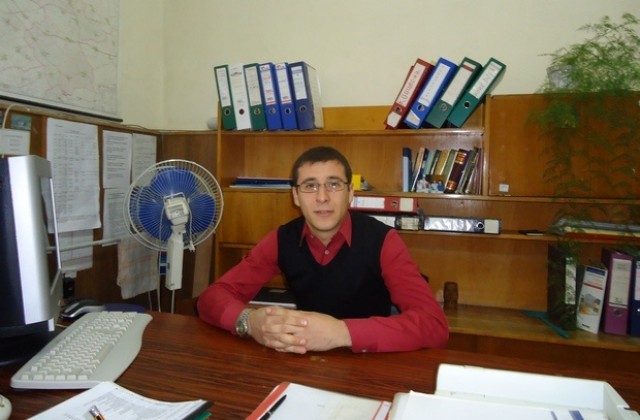 Жечко Иванов е новоназначеният специалист в Община Стралджа