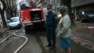 Двама загинаха при пожар в столичния квартал Младост
