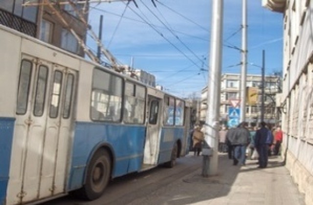 Тролейбусите с нов график от следващата седмица