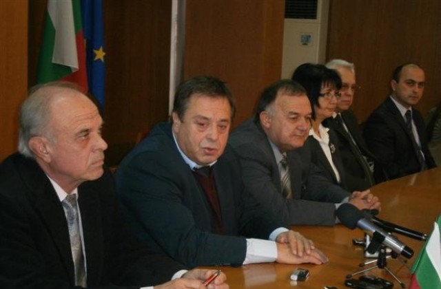 Красимир Костов започна новия кметски мандат без проемни в екипа си