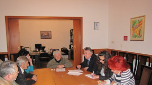 Инвалиди потърсиха помощ от областния