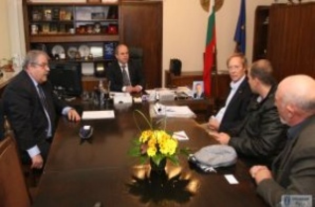 Кметът Пламен Стоилов се срещна с доброволец от Холандския червен кръст