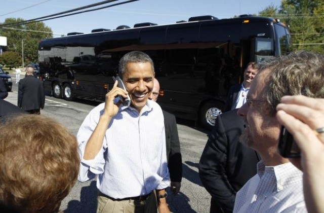 Обама към Папандреу: САЩ остават солидарни с Гърция