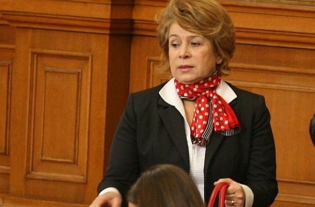 ГЕРБ нарушават справедливостта на пенсионната система според Масларова