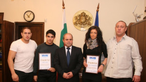 Кметът награди каратисти