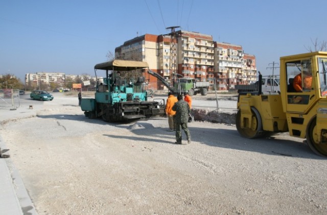 Кметът инспектира работата по две невралгични зони в града