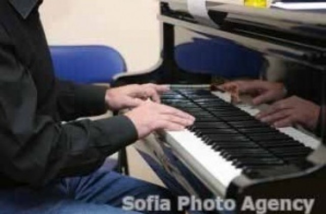 77 участници от 3 континента ще участват в конкурса Франц Шуберт