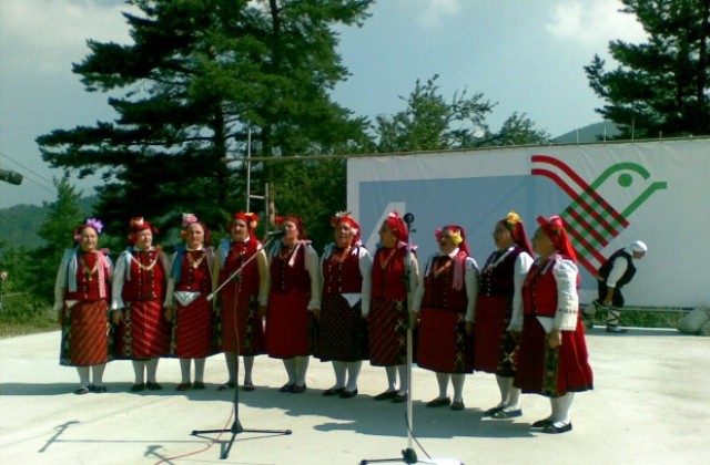 Читалището в с.Българка чества 70 години