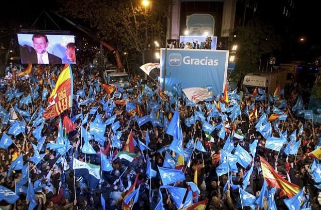 Дясната опозиция печели с абсолютно мнозинство изборите в Испания