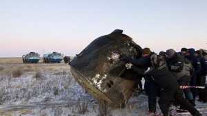 Спускаемият апарат на кораба Союз се приземи в Казахстан