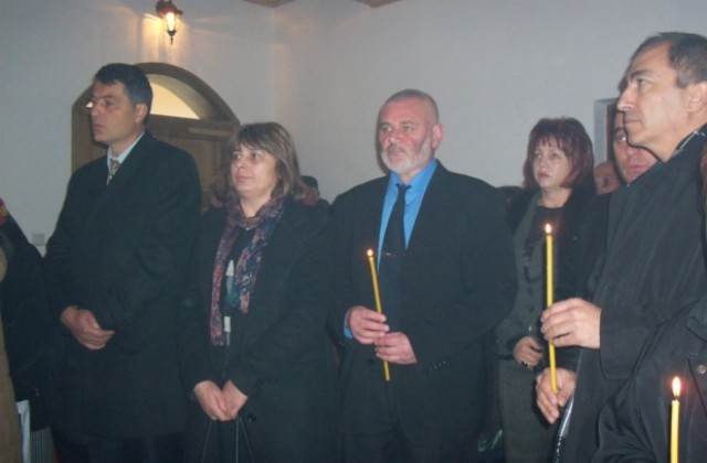 Нов храм осветиха в Сребърна, силистренският кмет подари икона