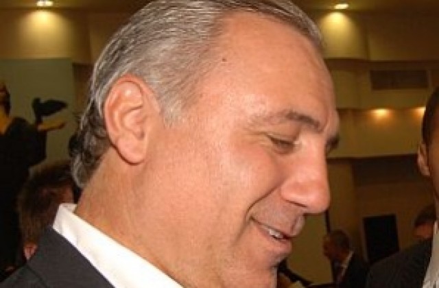 Отмина ли напрежението, провокирано от връченото почетно звание на Христо Стоичков?