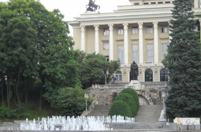 Иван Стоянов - председател на читалище Габрово - 2002