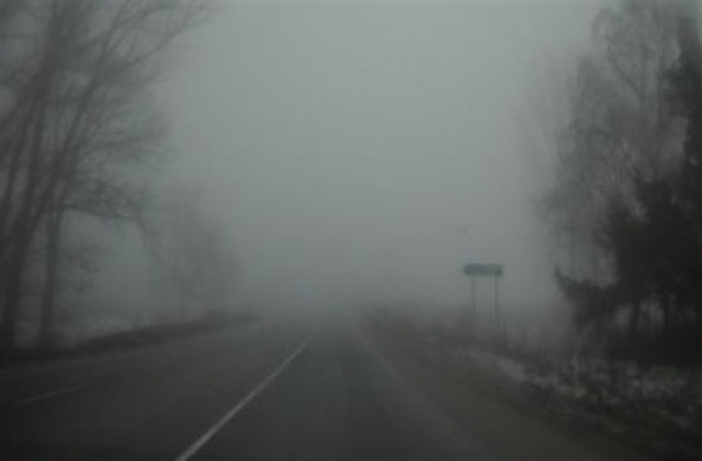 Частични заледявания по пътищата в Силистренско