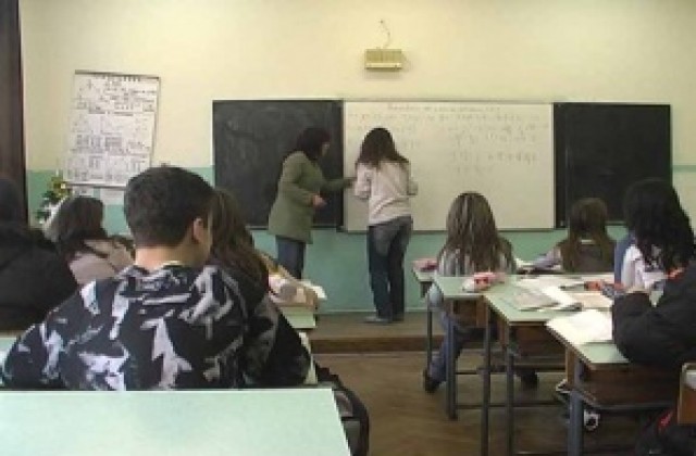 Никулден почивен за учениците от общината