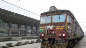 Хаос влакове пътуват но как и докъде никой не знае