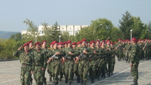 Жена става първия почетен професор във Военния университет
