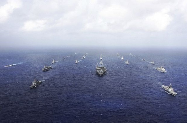 Моряци оцеляха след 33-дневно лутане в Тихия океан