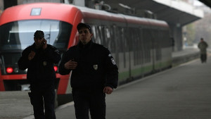 БДЖ стачкува трети ден
