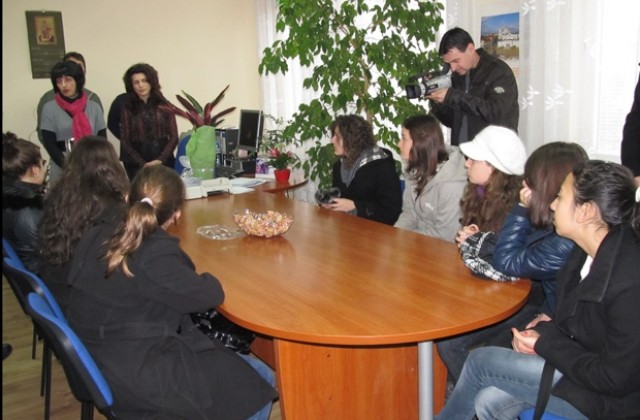 Ученици посетиха НАП Монтана