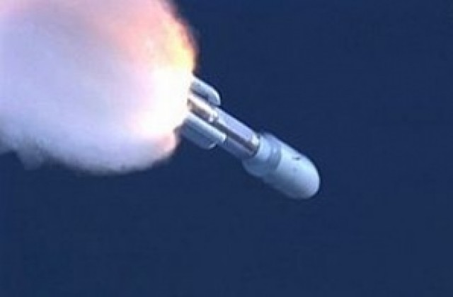 Новият марсоход „Кюриосити” потегли към Марс