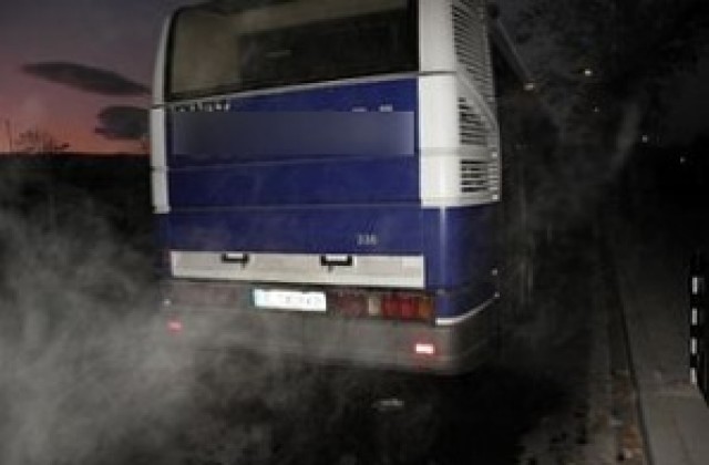 Автобус с румънска регистрация изгоря край село Студена
