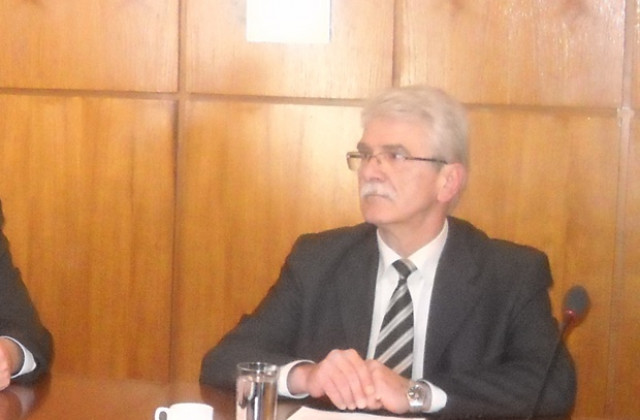 Върнаха Лев Митков в Общината