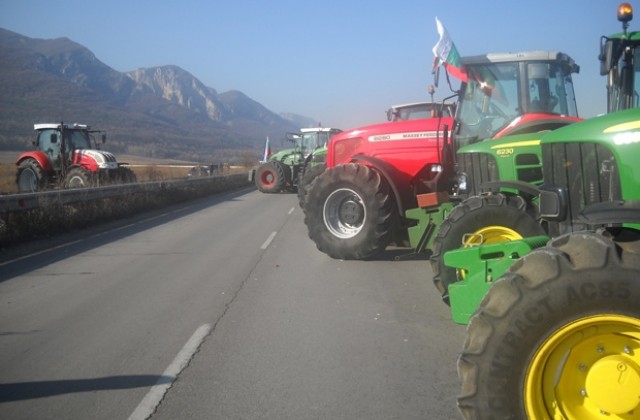 Зърнопроизводители от Врачанско: Не сме ние зърнената мафия!