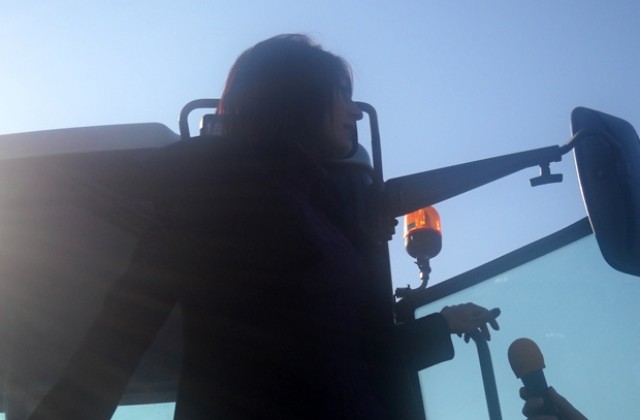 Блокадата продължава