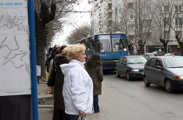 Паспортизират спирките на градския транспорт в София