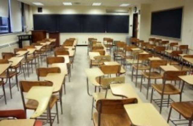 Директори на училища забравили да съобщават неизвинени отсъствия