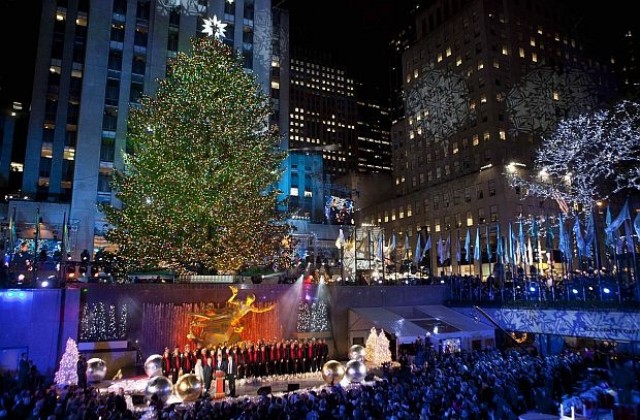 Запалиха Коледната елха в Ню Йорк
