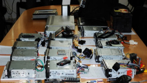 Задържаха група обирала автомобили